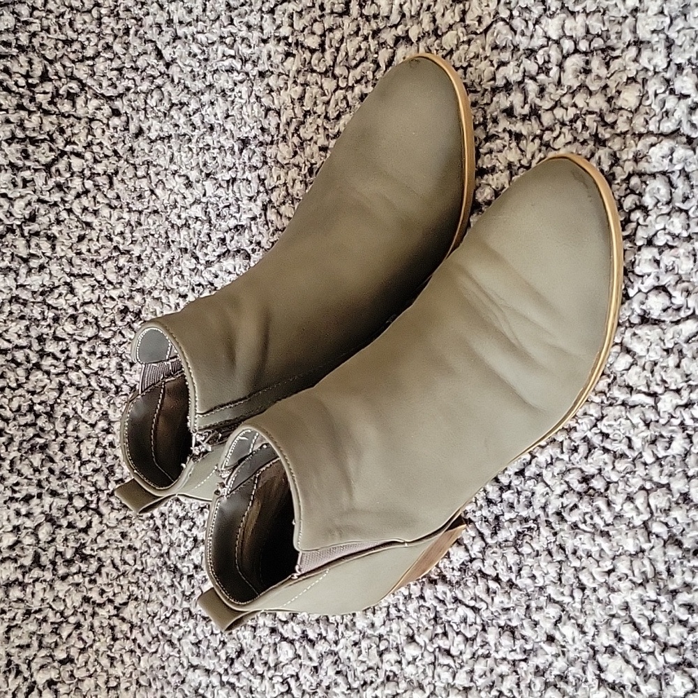 Treasure & Bond Dark Gray Ankle Boots Girls Youth Size 5